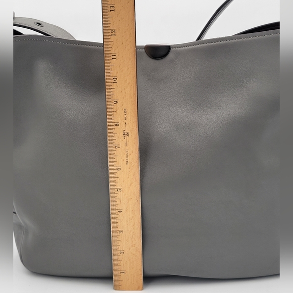 Coach 1941 Bedford Hobo In Heather Grey - Picture 16 of 16